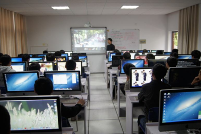 職校學(xué)計(jì)算機(jī) 前景分析及與專業(yè)學(xué)校的對比